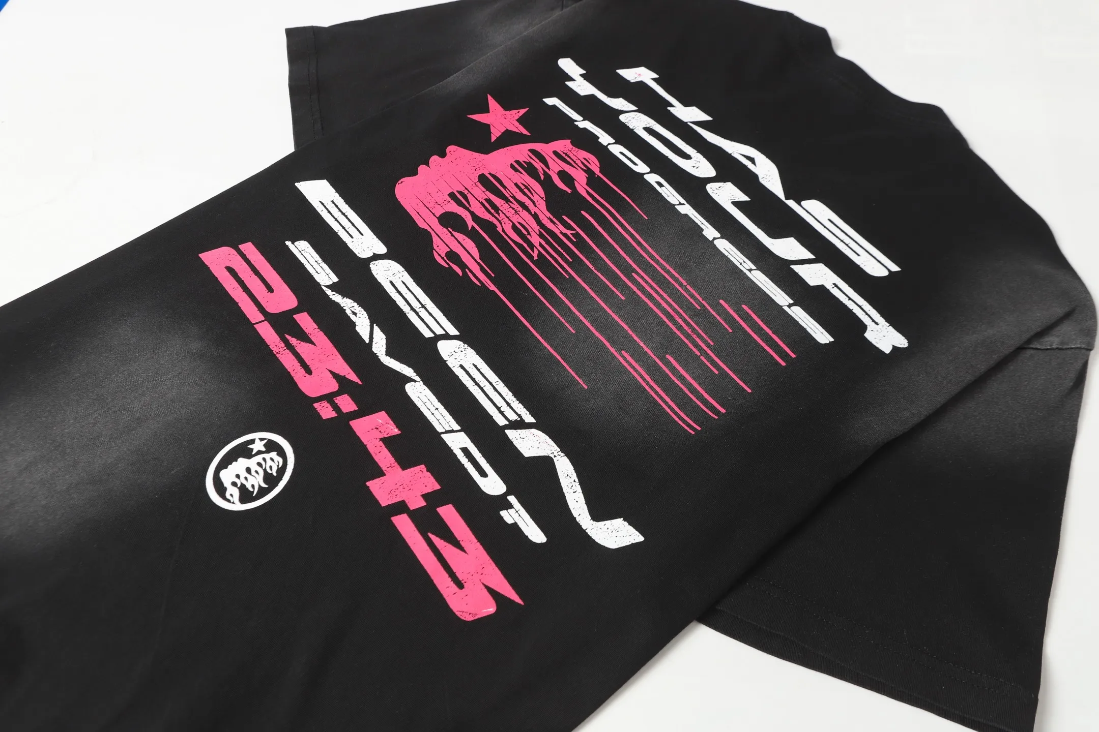 109# Black ｜ P61 In Stock Hellstar T （fabric):32 250 Sizes（size）：S-M- L- X L （colour）： Black 👉 👉
